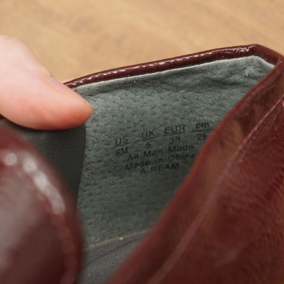 Franco Sarto Womens Ream Lug Sole Loafers Sz 8 Burgundy Red Faux Patent Leather - Picture 9 of 11